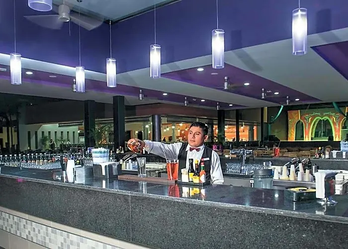 Hotel Riu Lupita 3*