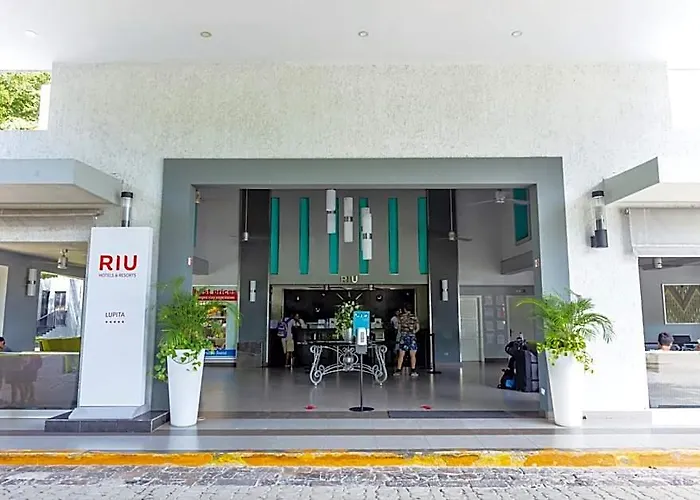 Riu Lupita Resort